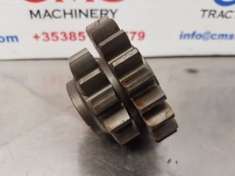 Massey Ferguson 100, 200, 300, 500, 4200 Reverse Idle Gear 13x21 1660919m1 - Коробка передач для Тракторов: фото 4 Massey Ferguson 100, 200, 300, 500, 4200 Reverse Idle Gear 13x21 1660919m1 - Коробка передач для Тракторов: фото 4