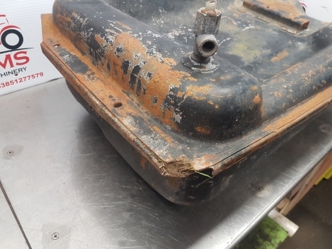 Massey Ferguson 135, 100series Fuel Tank Original , Check Measurement 1861644m91 - Топливный бак для Тракторов: фото 5 Massey Ferguson 135, 100series Fuel Tank Original , Check Measurement 1861644m91 - Топливный бак для Тракторов: фото 5