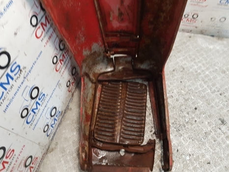 Капот для Тракторов Massey Ferguson 35, 35x Bonnet, Hood Original 1884060m91, 826815m91, 826816m91: фото 8