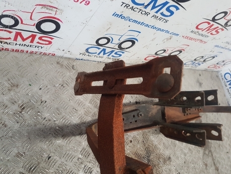 Massey Ferguson 5450, 5420 Front Axle Mudguard Fender Frame Pair 4353084m91 - Крыло для Тракторов: фото 5 Massey Ferguson 5450, 5420 Front Axle Mudguard Fender Frame Pair 4353084m91 - Крыло для Тракторов: фото 5