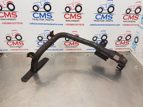 Massey Ferguson 5612, 5400, 5600, 6400, Rear Mudguard Support Rhs 3787106m2 - Крыло: фото 1 Massey Ferguson 5612, 5400, 5600, 6400, Rear Mudguard Support Rhs 3787106m2 - Крыло: фото 1