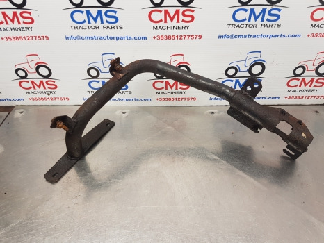 Massey Ferguson 5612, 5400, 5600, 6400, Rear Mudguard Support Rhs 3787106m2 - Крыло: фото 2 Massey Ferguson 5612, 5400, 5600, 6400, Rear Mudguard Support Rhs 3787106m2 - Крыло: фото 2