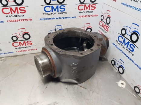 Massey Ferguson 5612 Front Axle Centre Housing 7300111301, 730.01.113.61 - Передняя ось для Тракторов: фото 1 Massey Ferguson 5612 Front Axle Centre Housing 7300111301, 730.01.113.61 - Передняя ось для Тракторов: фото 1