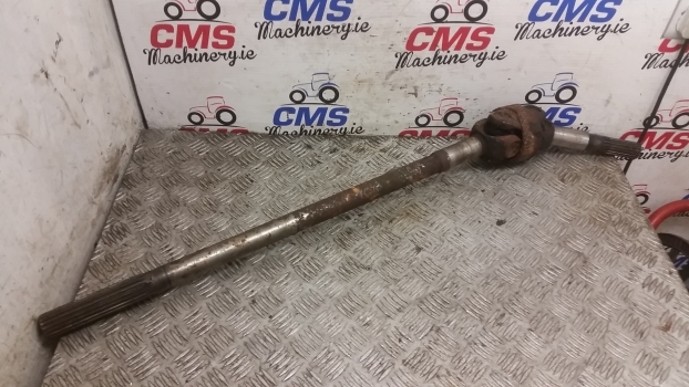 Massey Ferguson 6150, 6160 Front Axle Drive Shaft Left 3764047m91 - Приводный вал для Тракторов: фото 1 Massey Ferguson 6150, 6160 Front Axle Drive Shaft Left 3764047m91 - Приводный вал для Тракторов: фото 1