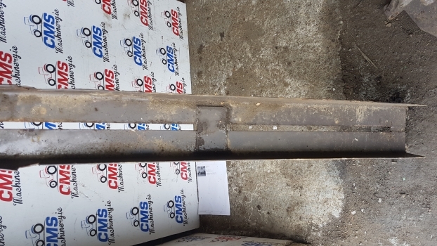 Massey Ferguson 8140,8150 Or 8160 4 Wheel Drive Shaft Cover 3712089m91 - Приводный вал для Тракторов: фото 5 Massey Ferguson 8140,8150 Or 8160 4 Wheel Drive Shaft Cover 3712089m91 - Приводный вал для Тракторов: фото 5