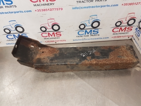 Mccormick Mc115, Case Cx50, Cx60 Mx Maxxum 170mudguard Support Rhs 246768a3 - Крыло для Тракторов: фото 1 Mccormick Mc115, Case Cx50, Cx60 Mx Maxxum 170mudguard Support Rhs 246768a3 - Крыло для Тракторов: фото 1