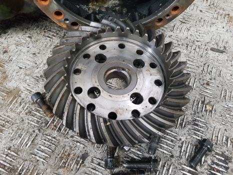 New Holland Lm435a Front Axle Housing Bevel Gear 85825672; 85826431; 85826706; - Передняя ось для Телескопических погрузчиков: фото 2 New Holland Lm435a Front Axle Housing Bevel Gear 85825672; 85826431; 85826706; - Передняя ось для Телескопических погрузчиков: фото 2