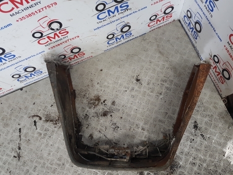 New Holland Lm435a, Lm415a, Lm445a, Lm425a Grill, Grille, Bonnet Lock 85825742 - Решётка радиатора для Телескопических погрузчиков: фото 3 New Holland Lm435a, Lm415a, Lm445a, Lm425a Grill, Grille, Bonnet Lock 85825742 - Решётка радиатора для Телескопических погрузчиков: фото 3