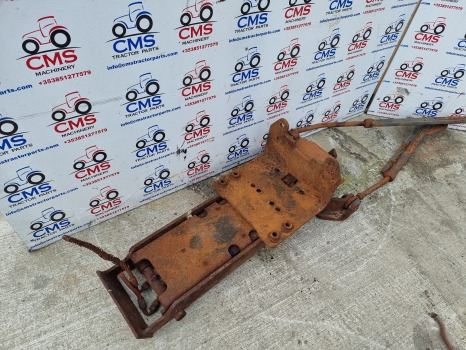 New Holland T6 Case Maxxum, Mxu, T6000, Tsa Pick Up Hitch For Parts 87482831 - Рама/ Шасси: фото 3 New Holland T6 Case Maxxum, Mxu, T6000, Tsa Pick Up Hitch For Parts 87482831 - Рама/ Шасси: фото 3