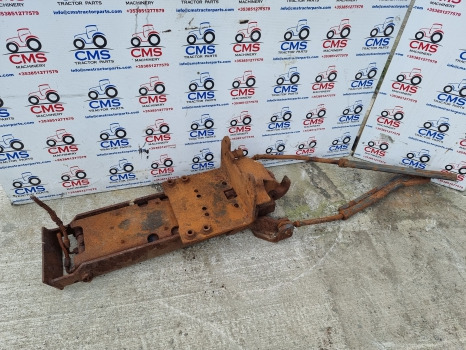 New Holland T6 Case Maxxum, Mxu, T6000, Tsa Pick Up Hitch For Parts 87482831 - Рама/ Шасси: фото 1 New Holland T6 Case Maxxum, Mxu, T6000, Tsa Pick Up Hitch For Parts 87482831 - Рама/ Шасси: фото 1