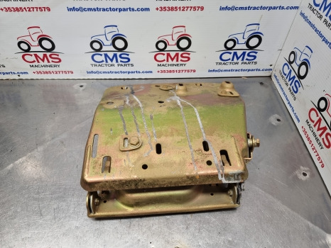 New Holland T6, T7, Tsa, T6000 Ser, Passenger Seat Frame 84250410 - Сиденье: фото 4 New Holland T6, T7, Tsa, T6000 Ser, Passenger Seat Frame 84250410 - Сиденье: фото 4