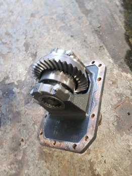 Передняя ось New Holland T6000 Series Front Differential Unit Assy 5162583, 84424849, 5153612: фото 8