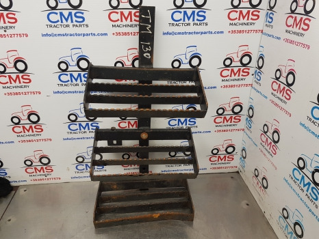 New Holland Tm, 60, Mxm, Fiat M Series, Foot Step Lhs 82009071, 82007892 - Боковая подножка для Сельскохозяйственной техники: фото 1 New Holland Tm, 60, Mxm, Fiat M Series, Foot Step Lhs 82009071, 82007892 - Боковая подножка для Сельскохозяйственной техники: фото 1
