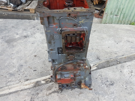 New Holland Tm, 60 Transmission Housing 5164693, 5181448, 5183647 - Коробка передач: фото 1 New Holland Tm, 60 Transmission Housing 5164693, 5181448, 5183647 - Коробка передач: фото 1