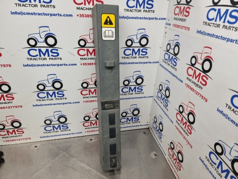 New Holland Tm Series Tm150, Tm130, Tm140, Tm155 Cab Interior Panel Rhs 82017218 - Кабина и интерьер: фото 1 New Holland Tm Series Tm150, Tm130, Tm140, Tm155 Cab Interior Panel Rhs 82017218 - Кабина и интерьер: фото 1