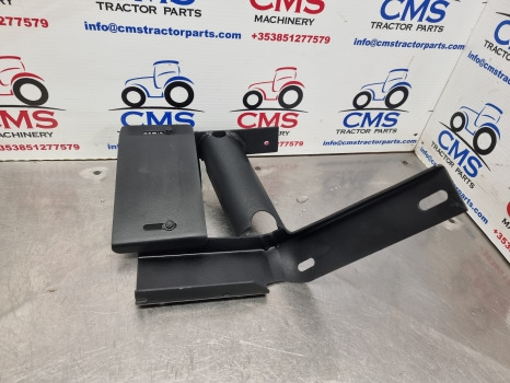 New Holland Tm, Ts, Tl, 60, 40 Series Mudguard Extension Lhs 82029986 - Крыло: фото 3 New Holland Tm, Ts, Tl, 60, 40 Series Mudguard Extension Lhs 82029986 - Крыло: фото 3