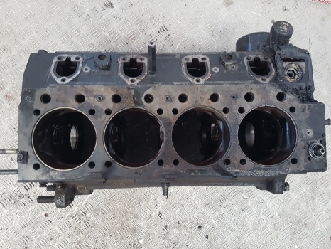 Same Explorer 65, 70 75, 80 Engine Crankcase Block 065.1110.0, 9.06599.41.3 - Картер для Тракторов: фото 2 Same Explorer 65, 70 75, 80 Engine Crankcase Block 065.1110.0, 9.06599.41.3 - Картер для Тракторов: фото 2