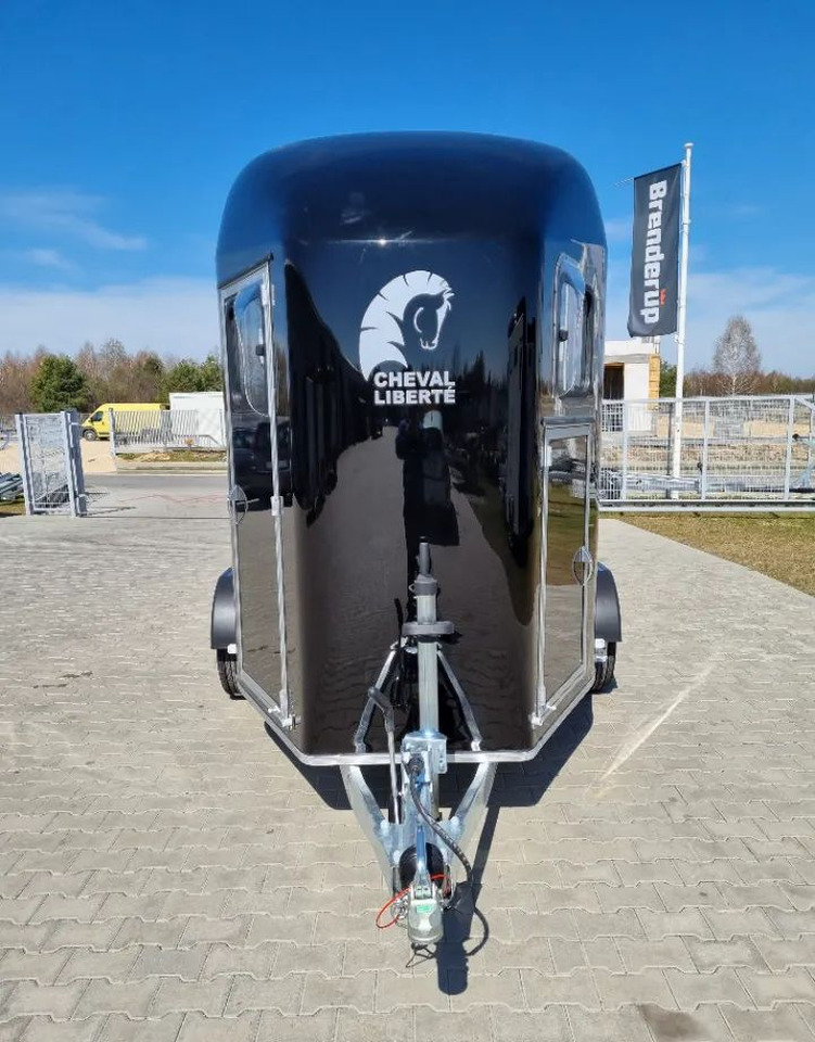 CHEVAL LIBERTÉ Cheval Liberte Gold 3 - Прицеп-коневоз: фото 5 CHEVAL LIBERTÉ Cheval Liberte Gold 3 - Прицеп-коневоз: фото 5