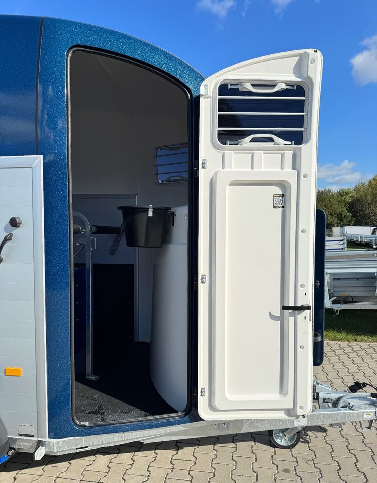 HUMBAUR Humbaur Pegasus 2400 | siodlarnia, DMC 2400kg, przyczepa do przewozu 2 koni - Прицеп-коневоз: фото 3 HUMBAUR Humbaur Pegasus 2400 | siodlarnia, DMC 2400kg, przyczepa do przewozu 2 koni - Прицеп-коневоз: фото 3