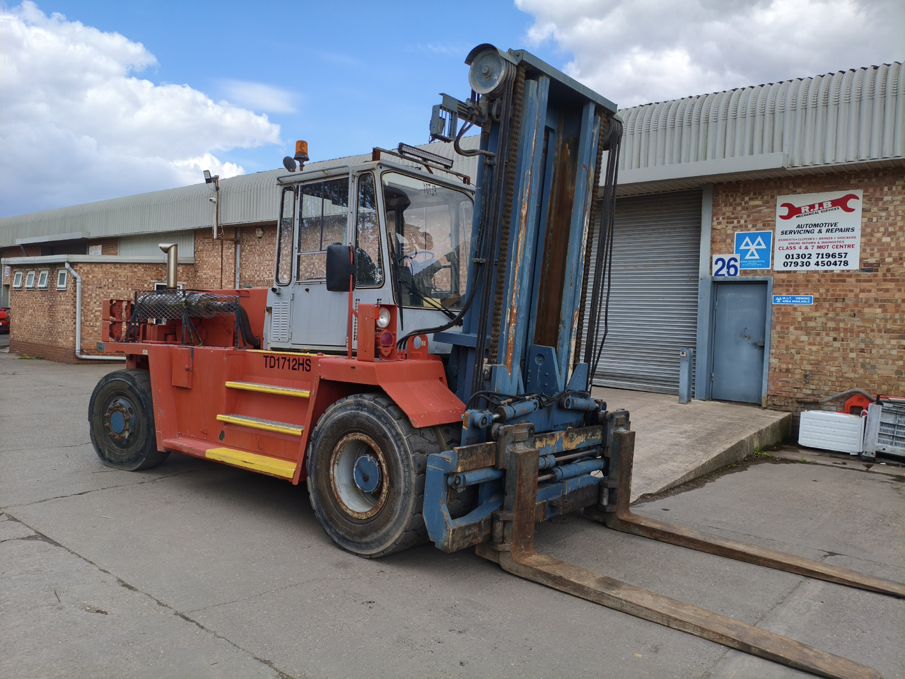 Погрузочно-разгрузочная техника Kalmar TD1712HS 17000GK DIESEL FORKLIFT 4X4 EX Kalmar TD1712HS 17000GK DIESEL FORKLIFT 4X4 EX: фото 7