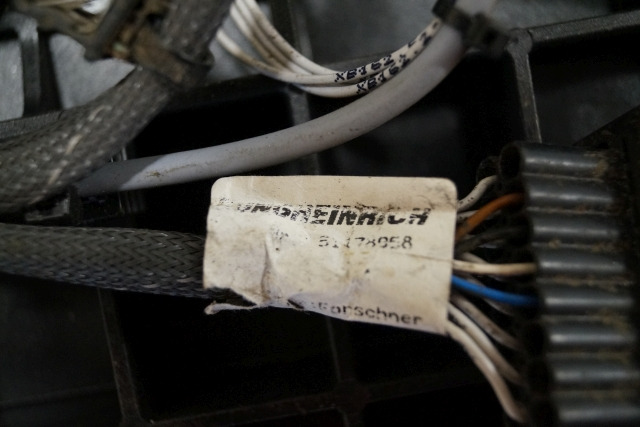 Jungheinrich 51189782 | Vloerplaat Floorplate ETV from Year 2011 Driving pedal 5 Vloerplaat Floorplate ETV from Year 2011 Driving pedal 51443197 Brake pedal 51198398 Kill switch 51188550 kabel 51178968 - Рама/ Шасси для Погрузочно-разгрузочной техники: фото 3 Jungheinrich 51189782 | Vloerplaat Floorplate ETV from Year 2011 Driving pedal 5 Vloerplaat Floorplate ETV from Year 2011 Driving pedal 51443197 Brake pedal 51198398 Kill switch 51188550 kabel 51178968 - Рама/ Шасси для Погрузочно-разгрузочной техники: фото 3