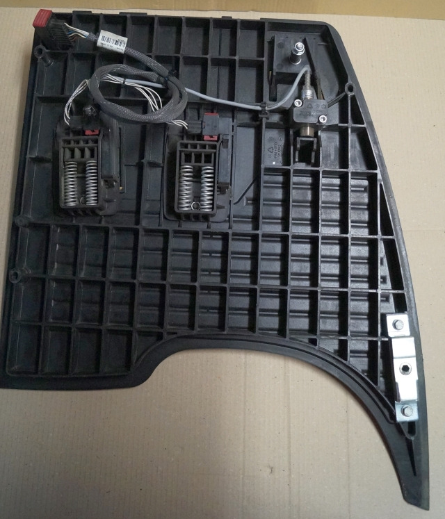 Jungheinrich 51189782 | Vloerplaat Floorplate ETV from Year 2011 Driving pedal 5 Vloerplaat Floorplate ETV from Year 2011 Driving pedal 51443197 Brake pedal 51198398 Kill switch 51188550 kabel 51178968 - Рама/ Шасси для Погрузочно-разгрузочной техники: фото 2 Jungheinrich 51189782 | Vloerplaat Floorplate ETV from Year 2011 Driving pedal 5 Vloerplaat Floorplate ETV from Year 2011 Driving pedal 51443197 Brake pedal 51198398 Kill switch 51188550 kabel 51178968 - Рама/ Шасси для Погрузочно-разгрузочной техники: фото 2