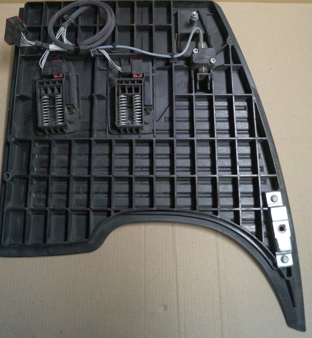Jungheinrich 51189782 | Vloerplaat Floorplate ETV from Year 2011 Driving pedal 5 Vloerplaat Floorplate ETV from Year 2011 Driving pedal 51443197 Brake pedal 51198398 Kill switch 51188550 kabel 51178968 - Рама/ Шасси для Погрузочно-разгрузочной техники: фото 2 Jungheinrich 51189782 | Vloerplaat Floorplate ETV from Year 2011 Driving pedal 5 Vloerplaat Floorplate ETV from Year 2011 Driving pedal 51443197 Brake pedal 51198398 Kill switch 51188550 kabel 51178968 - Рама/ Шасси для Погрузочно-разгрузочной техники: фото 2