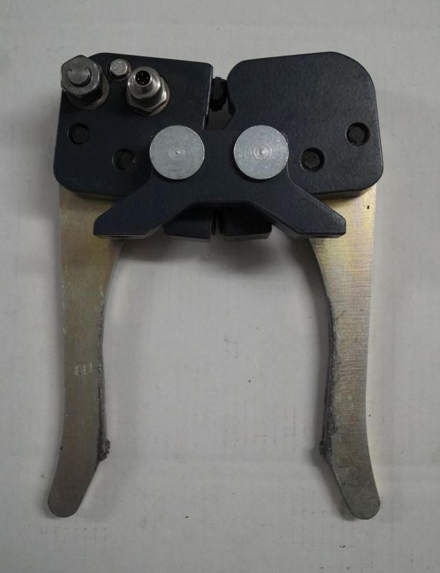Jungheinrich 51193016 | Hydraulic Clamb from EKS308 year 2014 loading sensor 511 Hydraulic Clamb from EKS308 year 2014 loading sensor 51106010 - Гидравлика для Погрузочно-разгрузочной техники: фото 1 Jungheinrich 51193016 | Hydraulic Clamb from EKS308 year 2014 loading sensor 511 Hydraulic Clamb from EKS308 year 2014 loading sensor 51106010 - Гидравлика для Погрузочно-разгрузочной техники: фото 1