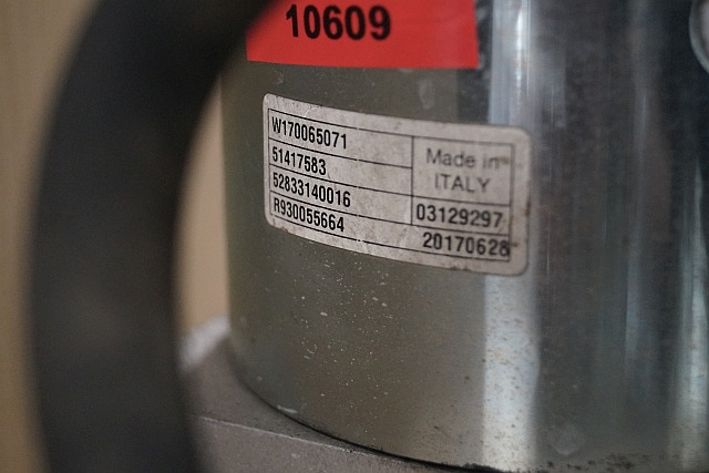 Jungheinrich 51417583 | Pumpmotor with tank and valve block 24V 2,2KW code R9320 Pumpmotor with tank and valve block 24V 2,2KW code R932010341 for EJD220 year 2016 - Гидравлический насос для Погрузочно-разгрузочной техники: фото 2 Jungheinrich 51417583 | Pumpmotor with tank and valve block 24V 2,2KW code R9320 Pumpmotor with tank and valve block 24V 2,2KW code R932010341 for EJD220 year 2016 - Гидравлический насос для Погрузочно-разгрузочной техники: фото 2