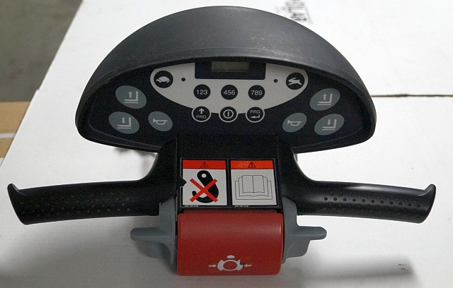 Still 50105406113 | CX cockpit Sw. V2,5 V58,07 sn. 101002 from EXEU S22 year 201 - Приборная панель для Погрузочно-разгрузочной техники: фото 1 Still 50105406113 | CX cockpit Sw. V2,5 V58,07 sn. 101002 from EXEU S22 year 201 - Приборная панель для Погрузочно-разгрузочной техники: фото 1