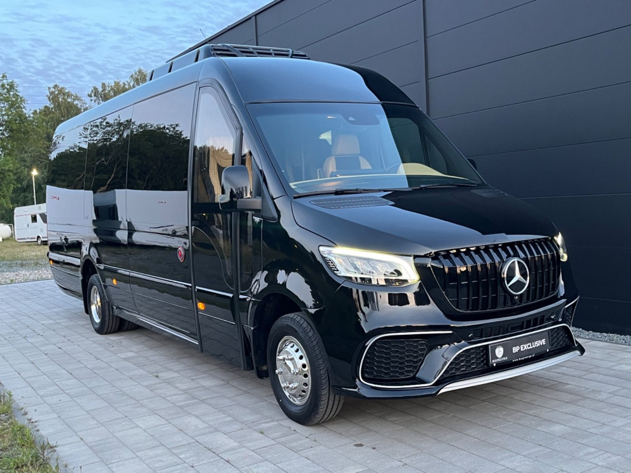 Mercedes-Benz Sprinter 519 XL /19+1+1/Luxury Bus /Coming Soon! Mercedes-Benz Sprinter 519 XL /19+1+1/Luxury /Panorama Windows - Микроавтобус, Пассажирский фургон: фото 1 Mercedes-Benz Sprinter 519 XL /19+1+1/Luxury Bus /Coming Soon! Mercedes-Benz Sprinter 519 XL /19+1+1/Luxury /Panorama Windows - Микроавтобус, Пассажирский фургон: фото 1