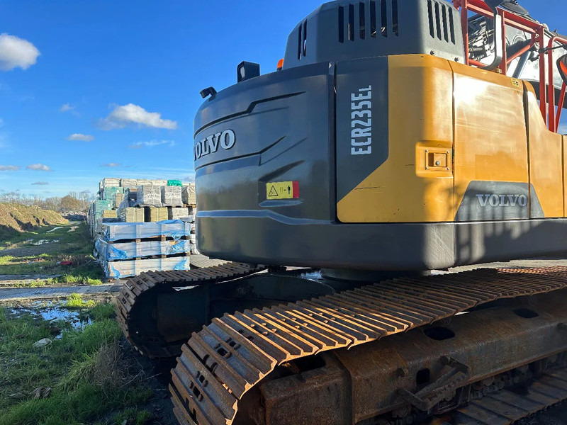 Volvo ECR 235 EL - Гусеничный экскаватор: фото 4 Volvo ECR 235 EL - Гусеничный экскаватор: фото 4