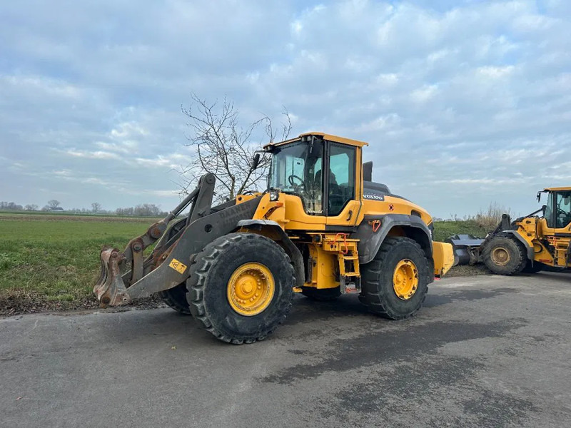 Volvo L120 H - Колёсный погрузчик: фото 2 Volvo L120 H - Колёсный погрузчик: фото 2