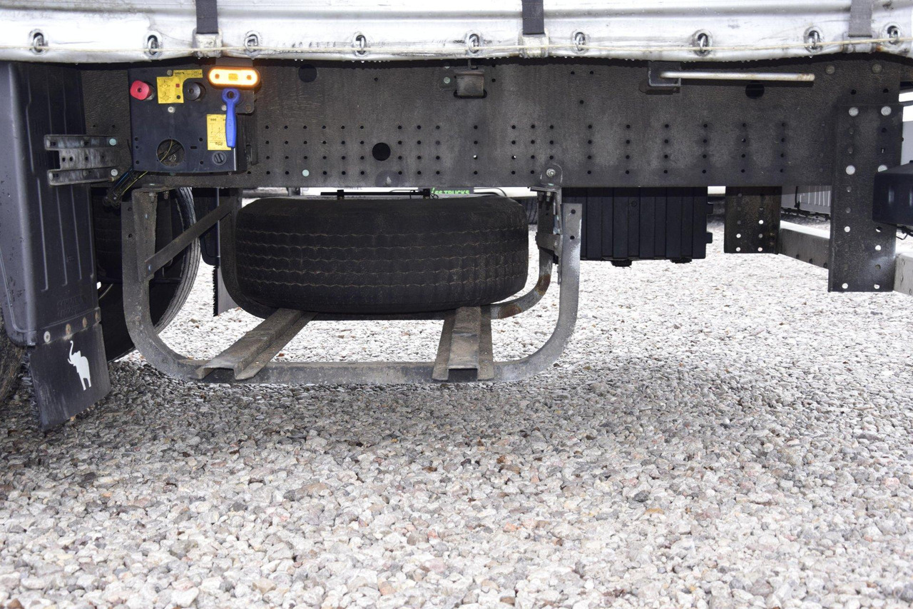 Тентованный полуприцеп Schmitz Cargobull SCS24/L Lifting Axle: фото 10