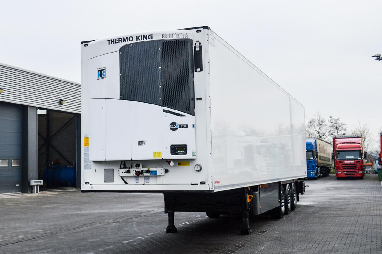 Schmitz Cargobull SKO FP 45 ThermoKing SLXi 300 - Полуприцеп-рефрижератор: фото 1 Schmitz Cargobull SKO FP 45 ThermoKing SLXi 300 - Полуприцеп-рефрижератор: фото 1