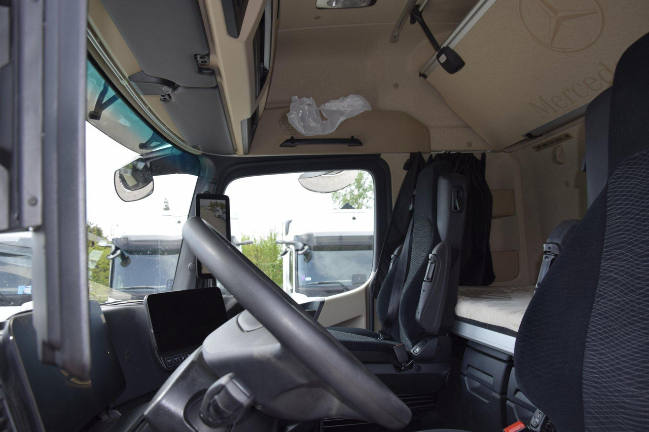 Тягач Mercedes-Benz Actros 5 1845 BigSpace: фото 9