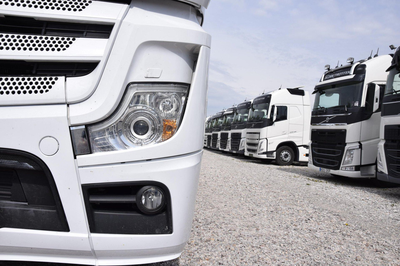 Тягач Mercedes-Benz Actros 5 1845 BigSpace: фото 7