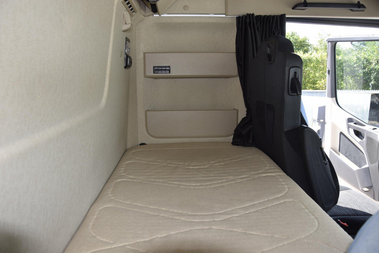 Тягач Mercedes-Benz Actros 5 1845 BigSpace: фото 11