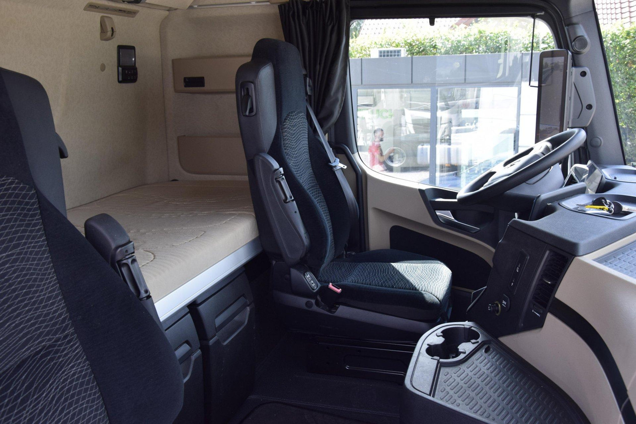 Тягач Mercedes-Benz Actros 5 1845 BigSpace: фото 14
