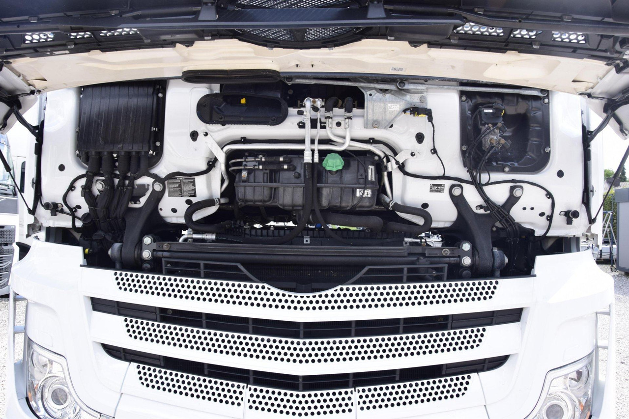 Тягач Mercedes-Benz Actros 5 1845 BigSpace: фото 15