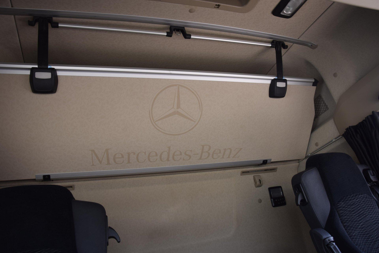 Тягач Mercedes-Benz Actros 5 1845 BigSpace: фото 12