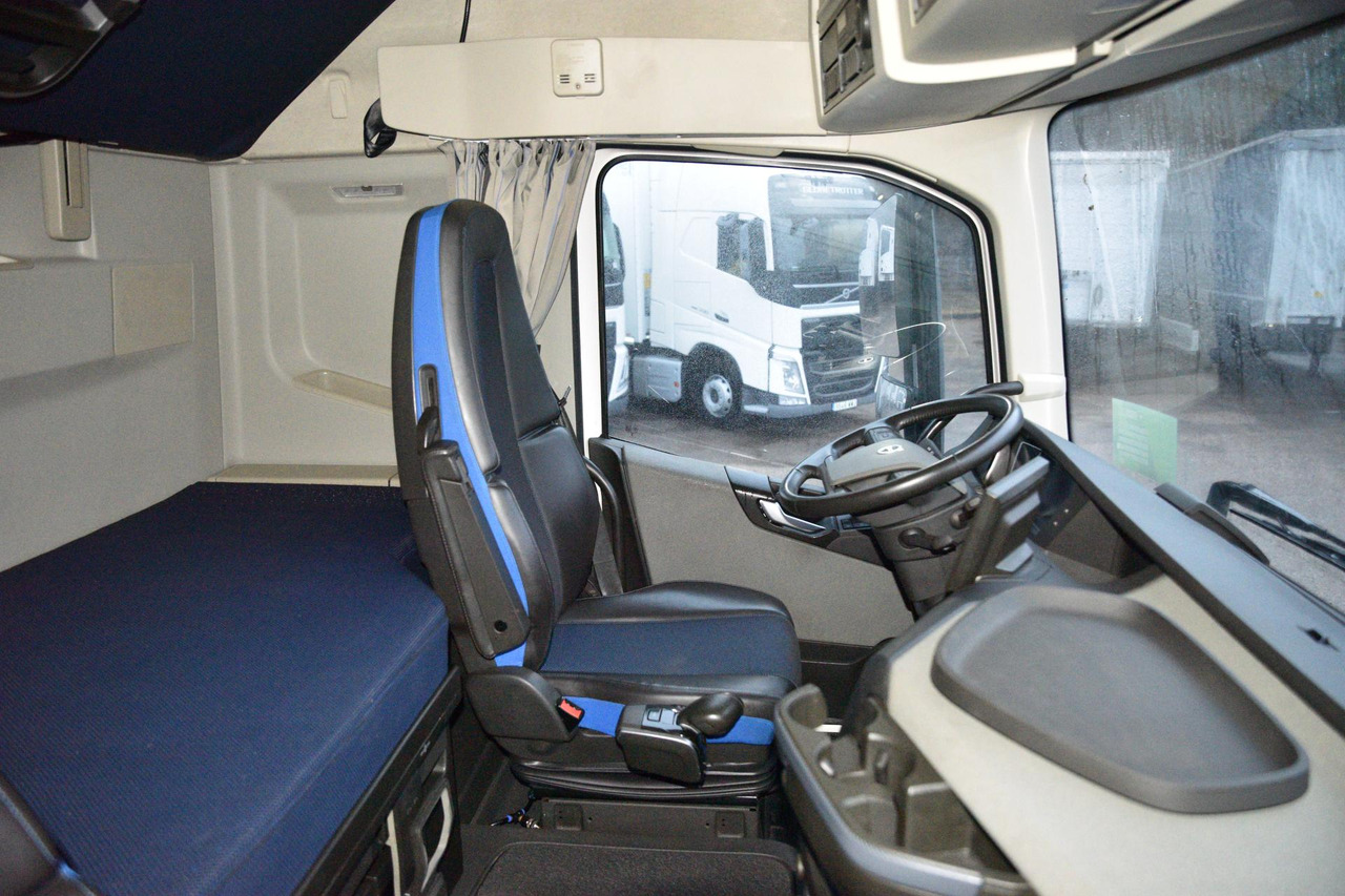 Тягач Volvo FH 500 Globetrotter XL Varios: фото 10