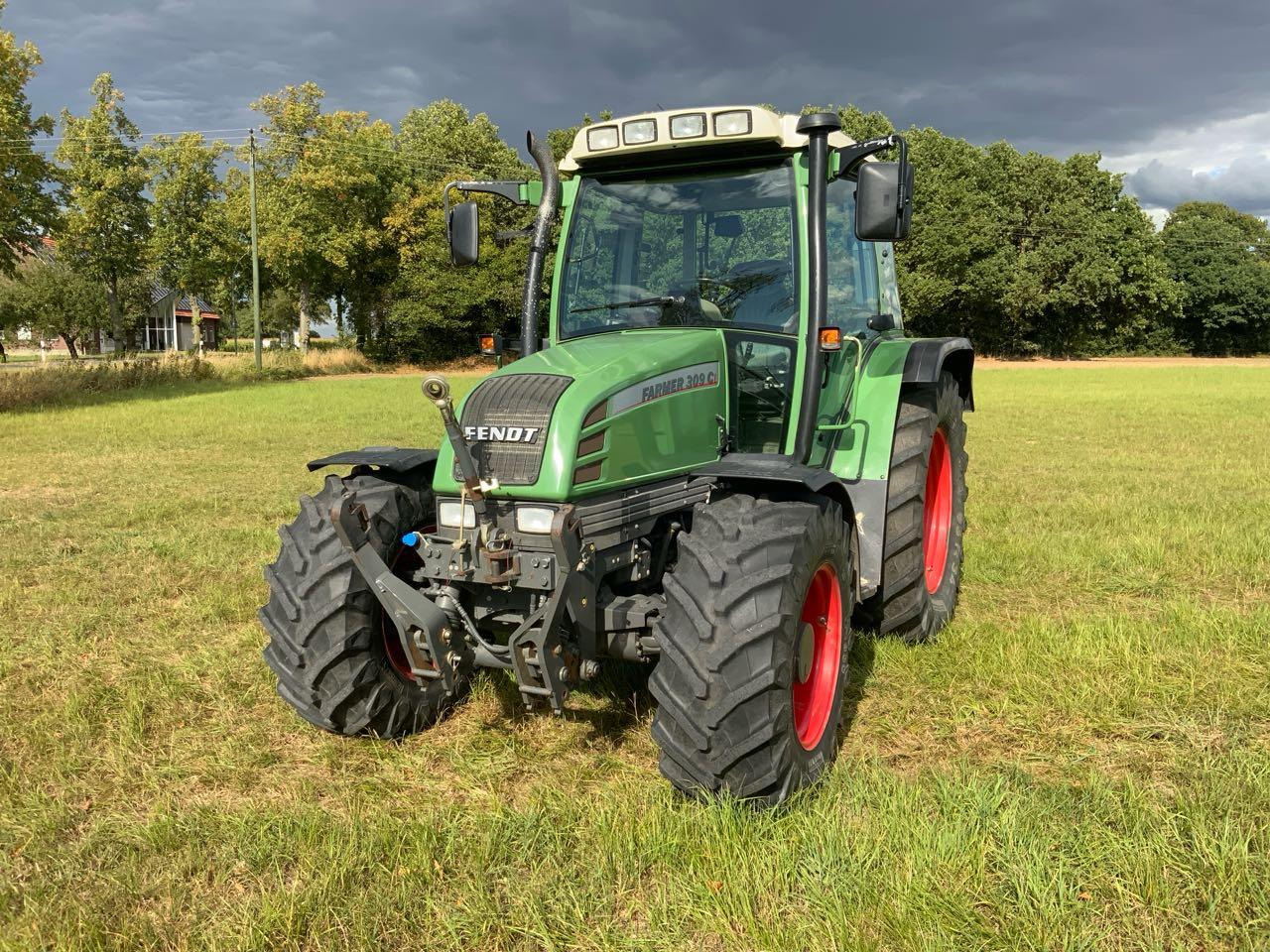 Fendt FARMER 309 CI - Трактор: фото 2 Fendt FARMER 309 CI - Трактор: фото 2