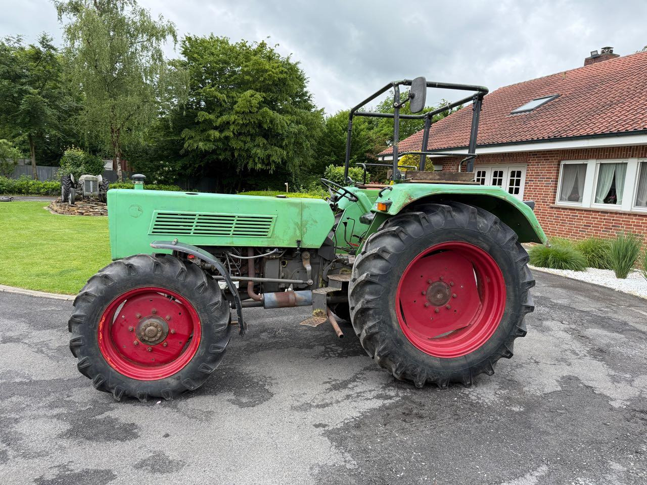 Fendt Farmer 106 (FWA 268S) - Трактор: фото 3 Fendt Farmer 106 (FWA 268S) - Трактор: фото 3