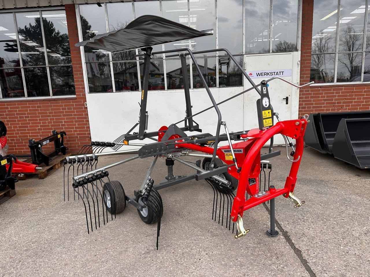 Massey Ferguson 361 DN - Сеноворошилка: фото 2 Massey Ferguson 361 DN - Сеноворошилка: фото 2