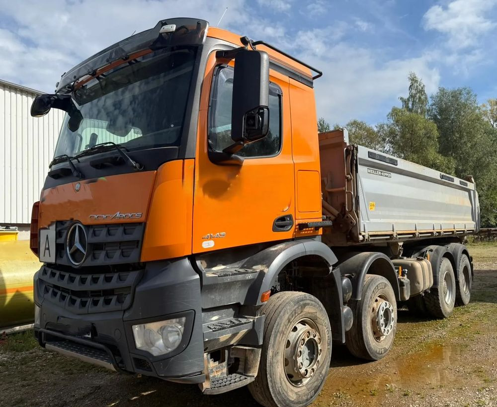 Mercedes-Benz AROCS 4143 8x4 | BORTMATIC - wywrotka trójstronna  | Retarder |Zawieszenie na resorach | - Самосвал: фото 1 Mercedes-Benz AROCS 4143 8x4 | BORTMATIC - wywrotka trójstronna  | Retarder |Zawieszenie na resorach | - Самосвал: фото 1