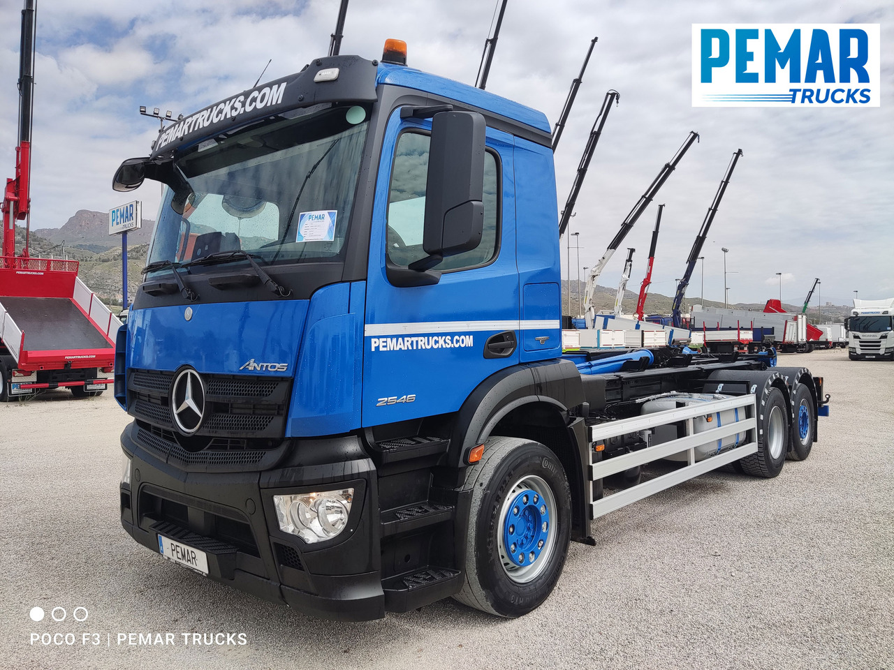 MERCEDES-BENZ ANTOS 2546 6X2 MULTILIFT - Грузовик-контейнеровоз/ Сменный кузов: фото 2 MERCEDES-BENZ ANTOS 2546 6X2 MULTILIFT - Грузовик-контейнеровоз/ Сменный кузов: фото 2