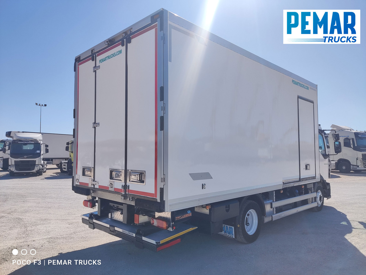 RENAULT D12 210 FRIGORIFICO 12T EURO 6 - Рефрижератор: фото 5 RENAULT D12 210 FRIGORIFICO 12T EURO 6 - Рефрижератор: фото 5