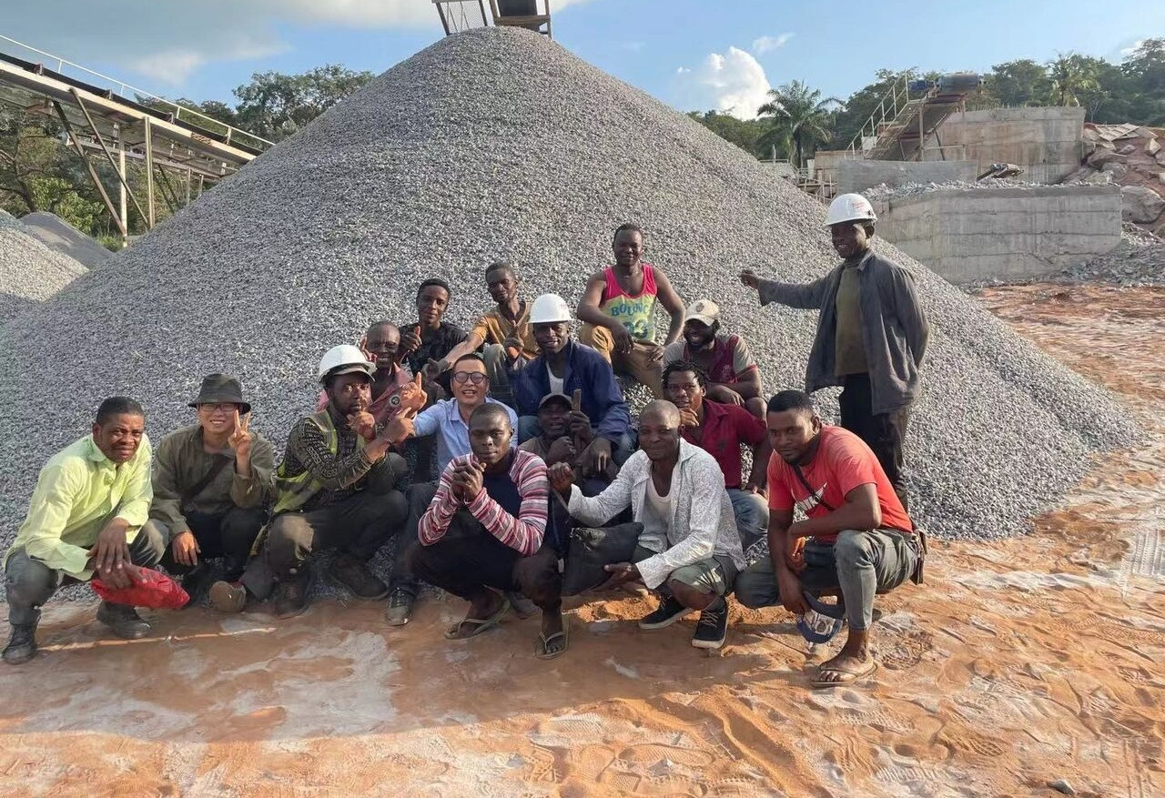 Kinglink 150-250TPH Granite Stone Rock Crushing Plant - Конусная дробилка: фото 3 Kinglink 150-250TPH Granite Stone Rock Crushing Plant - Конусная дробилка: фото 3