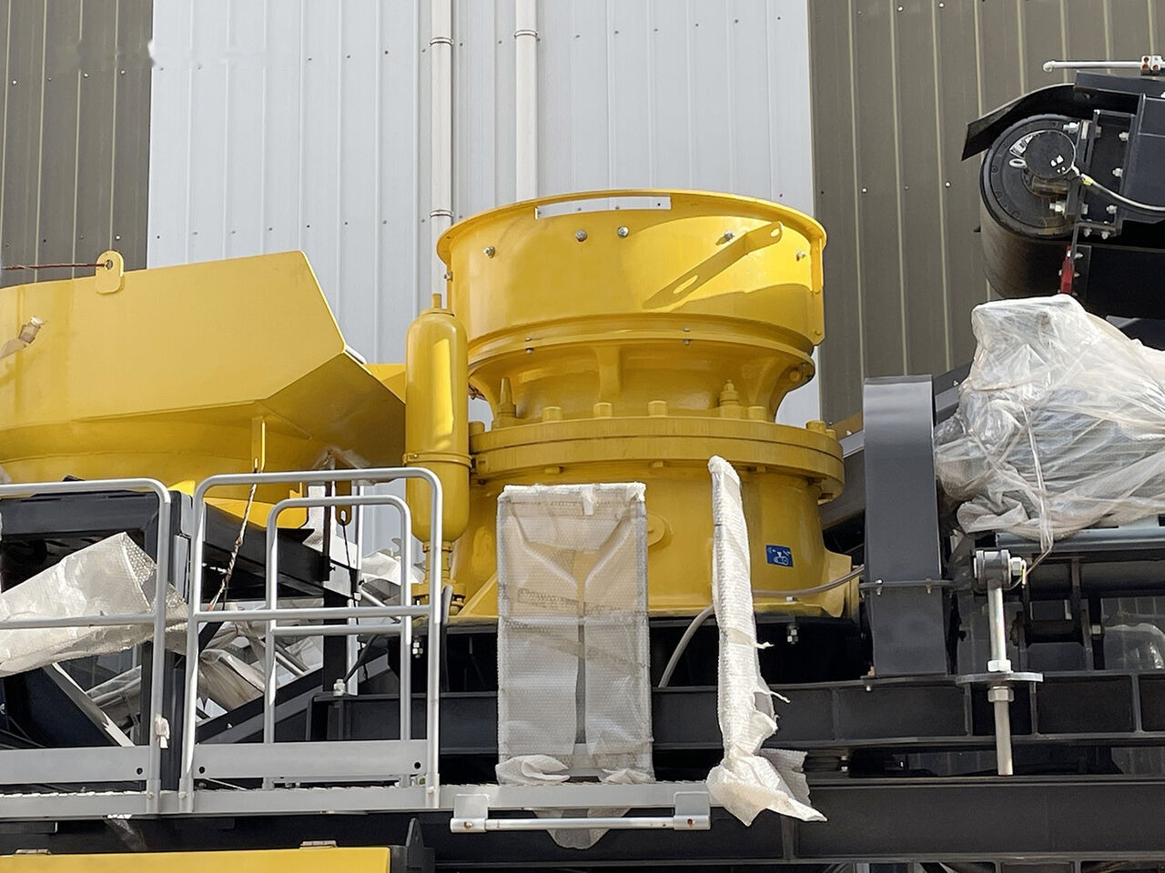Kinglink Modular Skid Mounted CH430 Cone Crusher Plant - Конусная дробилка: фото 2 Kinglink Modular Skid Mounted CH430 Cone Crusher Plant - Конусная дробилка: фото 2